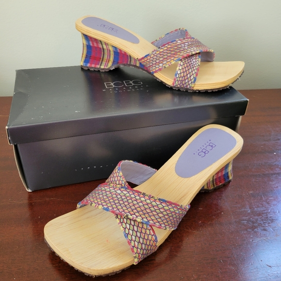 NWT BCBG Maxazria randbow snake skin wedge sandal heel with box size 8 - Picture 2 of 9